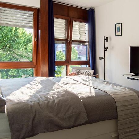 Zentrale Ruhige Wohnung Mit Parkplatz Paderborn Exterior foto